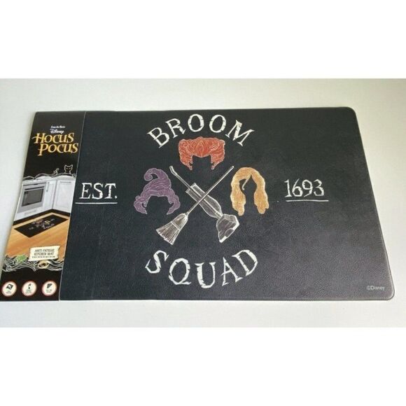 Disney Hocus Pocus “Broom Squad” Halloween Anti-Fatigue Mat 18X30” Sanderson NEW - Picture 1 of 11